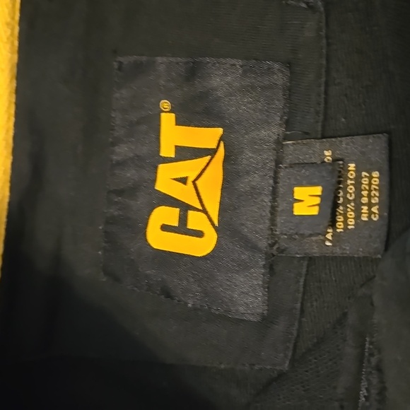 Men's Medium Cat Long Sleeve 1/4 Zip Black & Yellow Front Pocket - Picture 4 of 5